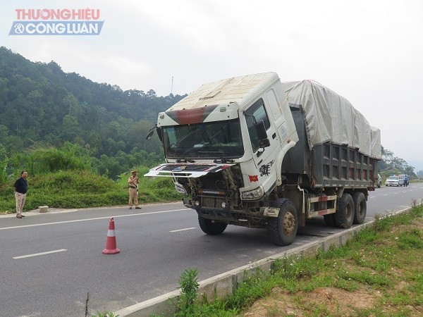 Hà Giang: Khó khăn trong việc xử lý các trường hợp xe quá tải vượt trạm cân - Hình 1