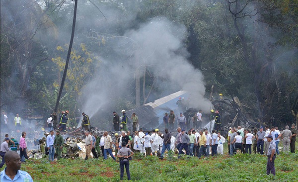 Rơi máy bay ở Cuba, ít nhất có 100 người thiệt mạng - Hình 1