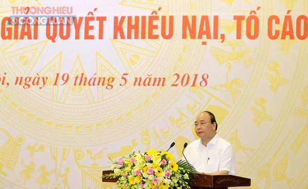 Thủ tướng Nguyễn Xuân Phúc: 'Cần làm rõ trách nhiệm đối thoại với dân' - Hình 1