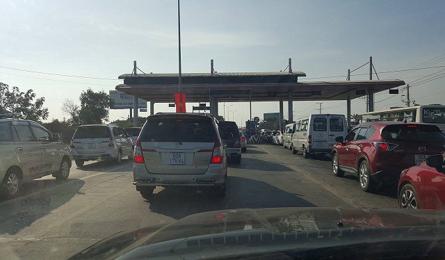 Đoạn Quốc lộ dài 72km xuống cấp trầm trọng với 3 trạm thu phí