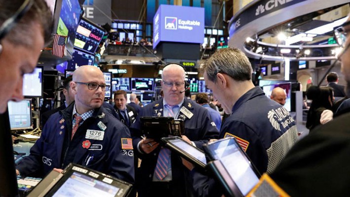 Dow Jones lập đỉnh hơn 2 tháng nhờ “đình chiến” thương mại Mỹ-Trung