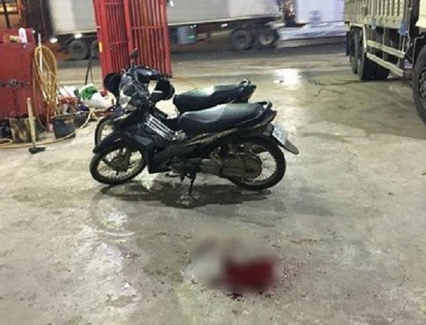 Mâu thuẫn trong lúc nhậu, dùng dao Thái Lan đâm bạn trọng thương