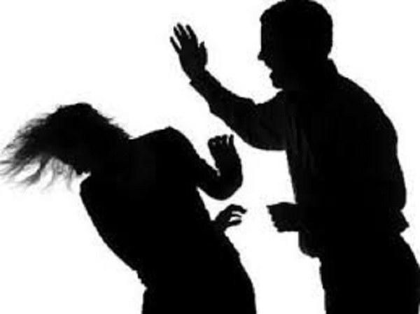 Tạm giữ đối tượng đánh chết người tình hơn mình 8 tuổi vì ghen tuông