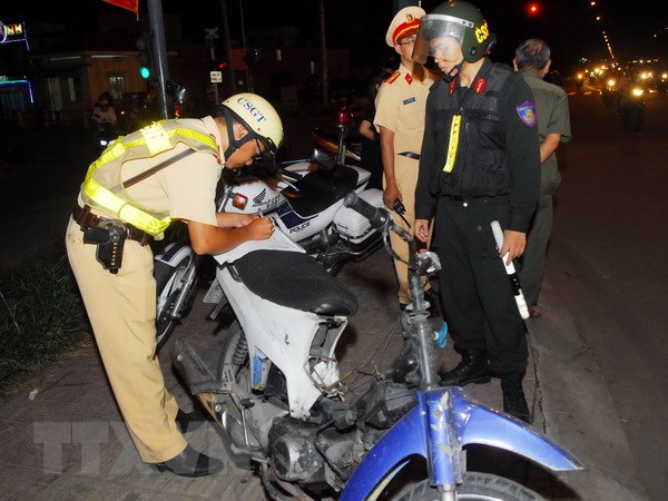 Hà Nội tăng cường lực lượng phòng chống đua xe trái phép