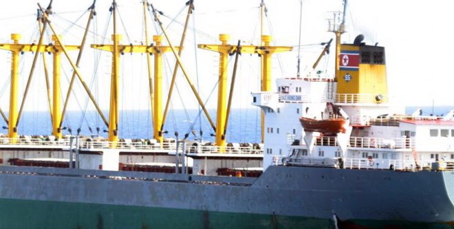 Bất chấp lệnh trừng phạt, các tàu chở dầu vẫn cập cảng Triều Tiên