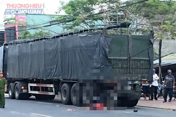Gia Lai: Người đàn ông tử vong sau va chạm với xe container - Hình 1