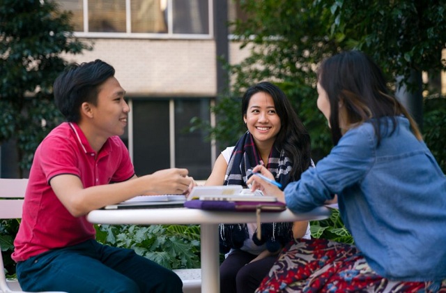 Chương trình hỗ trợ đặc biệt giúp sinh viên học chuyển tiếp ĐH ở nước ngoài