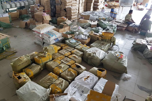 Phát hiện hàng hóa bất hợp pháp tại cửa khẩu quốc tế Lào Cai - Hình 1
