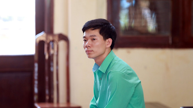 Luật sư đề nghị HĐXX khởi tố hình sự Giám đốc Bệnh viện tỉnh Hòa Bình