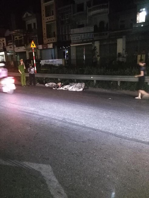 Trèo qua dải phân cách sang đường, người đàn ông bị tàu hỏa tông tử vong