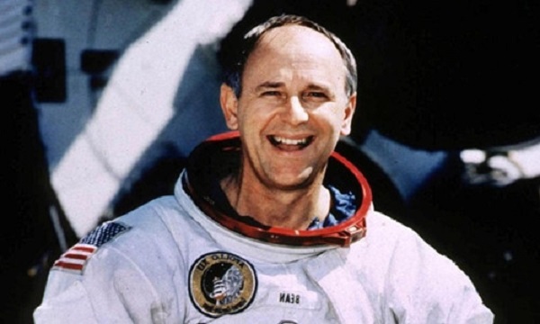Phi hành gia Alan Bean, người đàn ông thứ tư đặt chân lên mặt trăng đã qua đời ở tuổi 86 - Hình 1