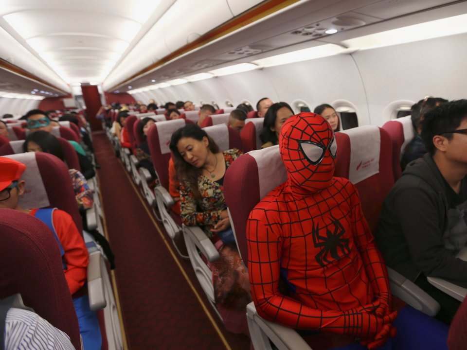 10 kiểu người bị ghét nhất trên mỗi chuyến bay