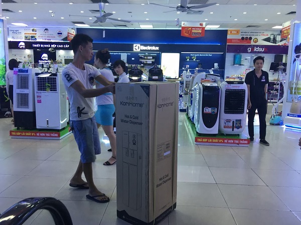 Mùa hè nắng nóng, thị trường điện máy ‘hot’ hơn bao giờ hết