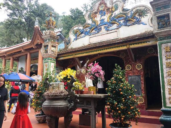 Thăm đền thiêng Bà Chúa Thượng Ngàn Tam Đảo