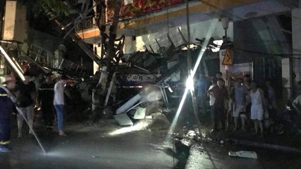 Xe trộn bê tông gây tai nạn kinh hoàng, 4 người thương vong, toàn đảo Cát Bà mất điện