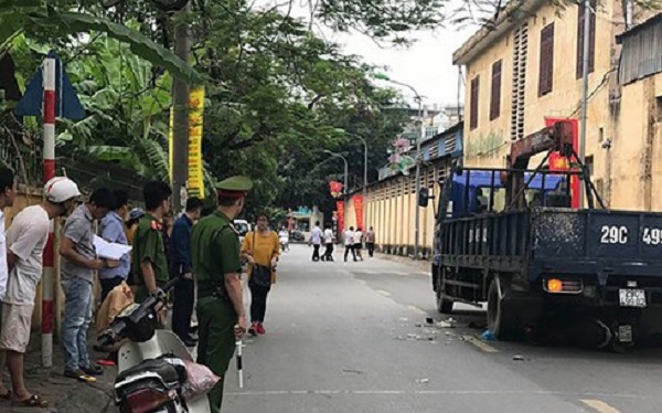Vụ sinh con tại hiện trường tai nạn: Ba mẹ con đã tử vong