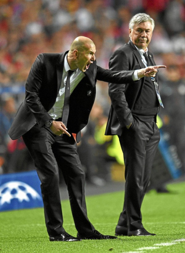 Nhìn lại những khoảnh khắc đáng nhớ của Zidane tại Real Madrid - Hình 5