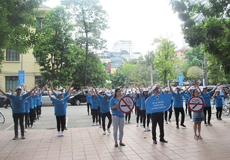 Hà Nội: Mít-tinh Hưởng ứng Ngày thế giới không thuốc lá năm 2018