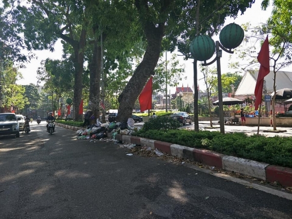 Rác 'ngập' phố tại Phúc Yên: Lãnh đạo thành phố nói gì? - Hình 2