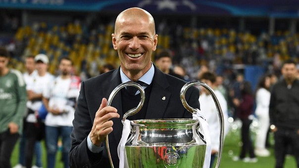 Nhìn lại những khoảnh khắc đáng nhớ của Zidane tại Real Madrid - Hình 9