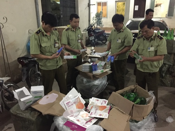 QLTT Lạng Sơn thu giữ hơn 3 nghìn tuýp kem đánh răng Sensodyne nhập lậu - Hình 1