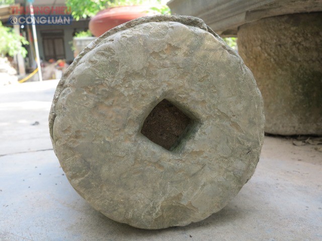 'Bảo tàng' nông cụ bằng đá của anh nông dân ở 'huyện lúa' - Hình 4
