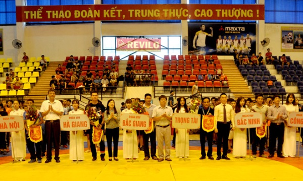 318 VĐV tranh tài tại Giải trẻ Vật cổ điển, Vật tự do toàn quốc năm 2018