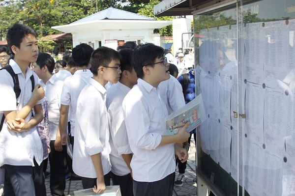 Hà Nội: Hơn 95.000 học sinh làm thủ tục thi tuyển vào lớp 10 - Hình 1