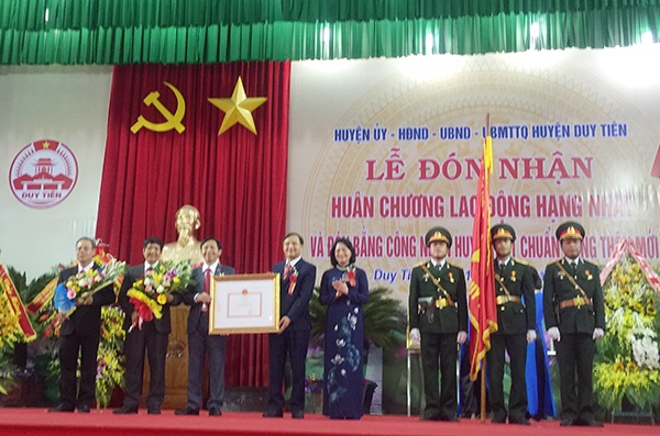 Duy Tiên (Hà Nam): Đón nhận bằng đạt chuẩn Nông thôn mới