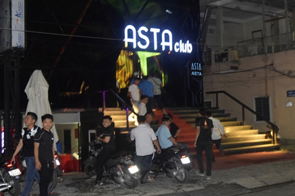 Đột kích vào quán Bar ASTA, lực lượng chức năng phát hiện lượng lớn ma túy tổng hợp - Hình 4