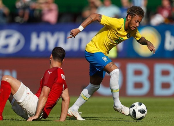 Hủy diệt Áo, Brazil sẵn sàng cho World Cup 2018 - Hình 2
