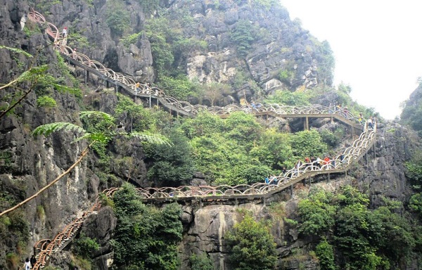 Ninh Bình: Hàng loạt giám đốc sở phải chịu trách nhiệm về sai phạm tại di sản Tràng An