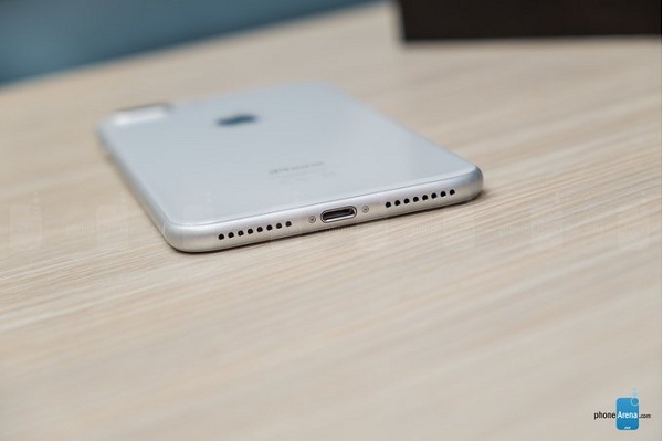 iPhone 2019 có thể bỏ cổng Lightning, thay bằng USB Type C - Hình 1