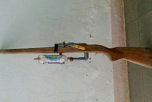 Một học sinh tử vong khi làm súng tự chế