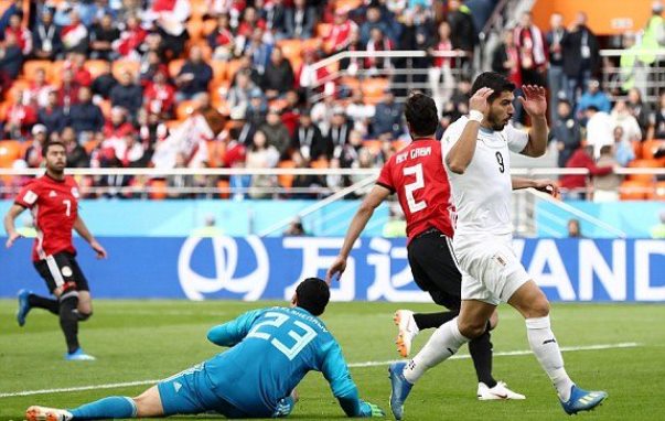Ai Cập – Uruguay: Chiến thắng nhọc nhằn nhờ pha đánh đầu ở phút chót - Hình 3