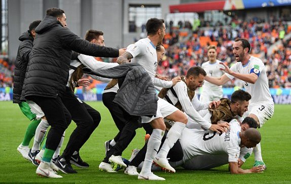 Ai Cập – Uruguay: Chiến thắng nhọc nhằn nhờ pha đánh đầu ở phút chót