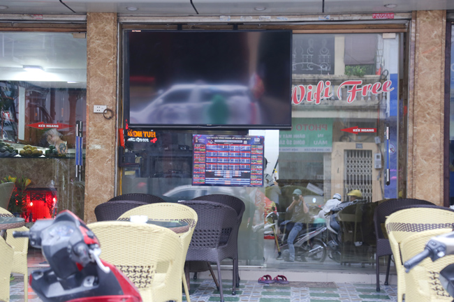 ẢNH: Sức nóng World Cup lan tỏa khắp phố phường Hà Nội - Hình 7