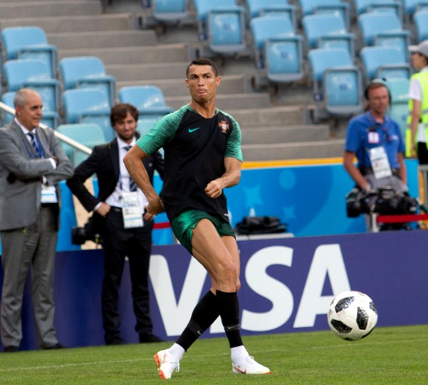 Tây Ban Nha - Bồ Đào Nha: Ramos sẽ ‘cản’ Ronaldo bằng cách nào? - Hình 2