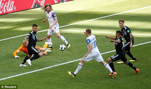 Trực Tiếp: Argentina 1-1 Iceland nhiều cơ hội bị bỏ lỡ