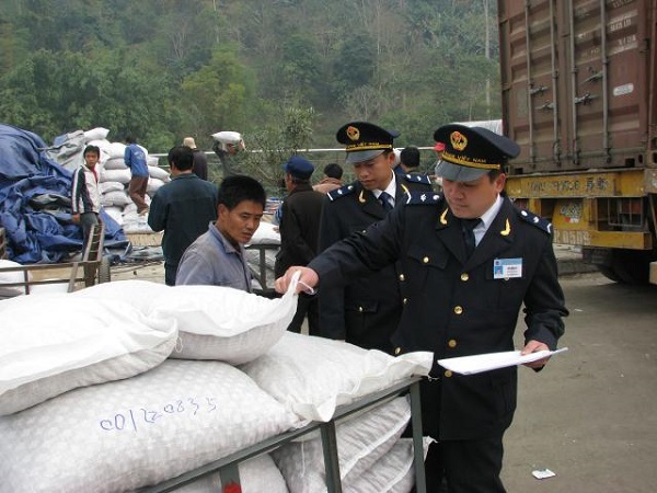 Hà Giang: Phát hiện, xử lý 53 vụ buôn bán, vận chuyển hàng cấm, hàng lậu trong tháng 5 năm 2018