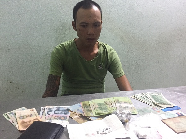 Biên phòng Lào Cai: Triệt phá 2 tụ điểm bán lẻ ma túy - Hình 3