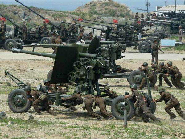 Hàn Quốc đề xuất Triều Tiên đưa pháo tầm xa ra khỏi biên giới