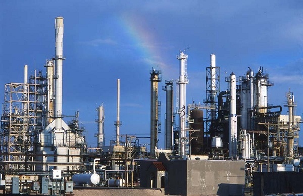 Giá dầu thế giới tăng nhẹ