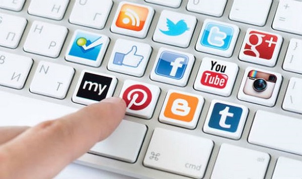 Mạng xã hội - con dao 2 lưỡi?