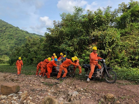 Điện lực Quảng Ninh: Nỗ lực khắc phục sự cố cáp ngầm cấp điện tại Cô Tô, Vân Đồn - Hình 2