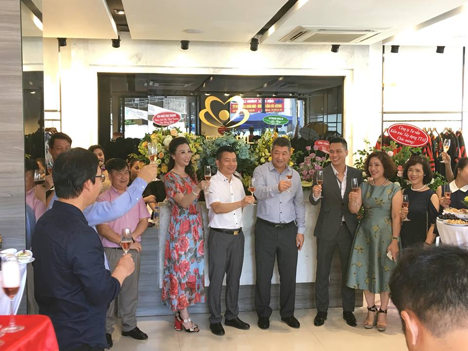 Đức Giang khai trương SMART SUITS TAILOR SHOP tại Hà Nội