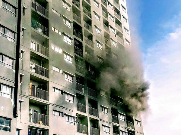 Cháy chung cư I-Home ở Sài Gòn - Hình 1