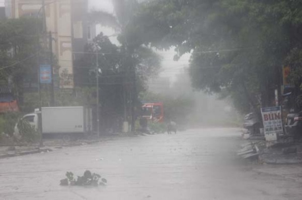 Dự báo thời tiết ngày 26/6: Bắc Bộ tiếp tục mưa rào và dông giật mạnh