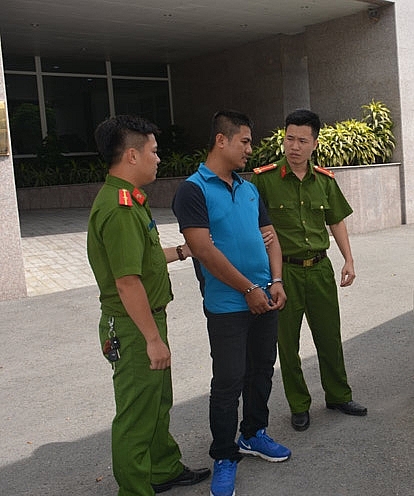 Quảng Ninh: Làm giả giấy đăng ký xe ô tô để cầm cố lấy hơn 1 tỷ đồng - Hình 1