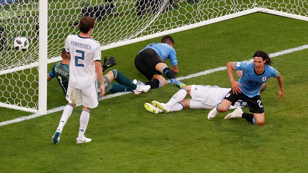 Nga 0 – 3 Uruguay: Cavani ghi bàn Uruguay hủy diệt chủ nhà! - Hình 4